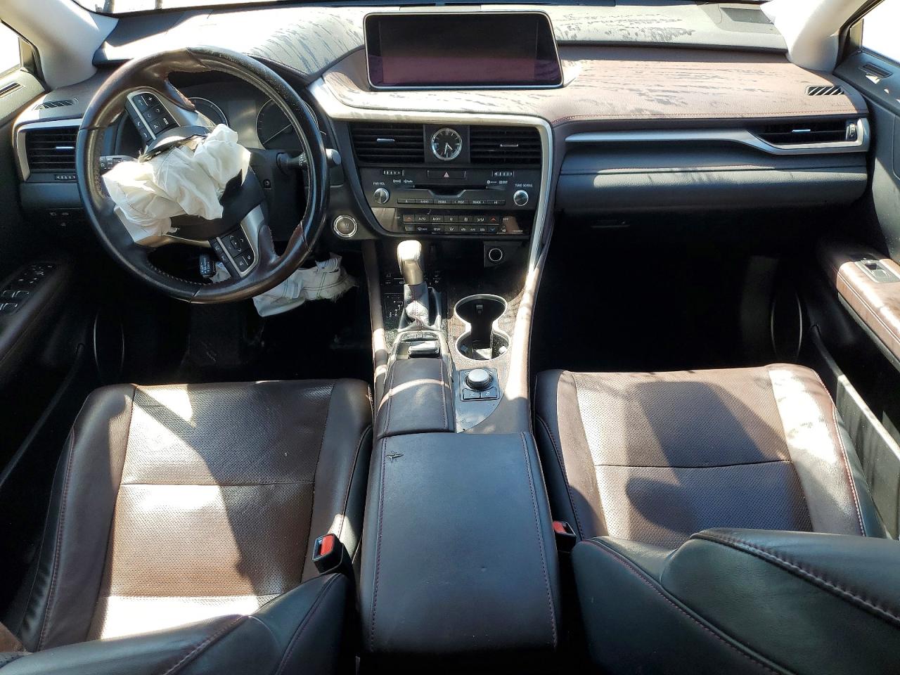 Lexus RX Base