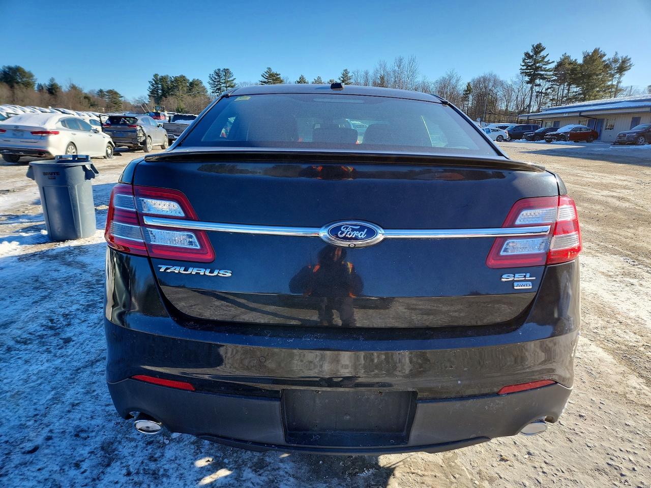 Ford Taurus Sel