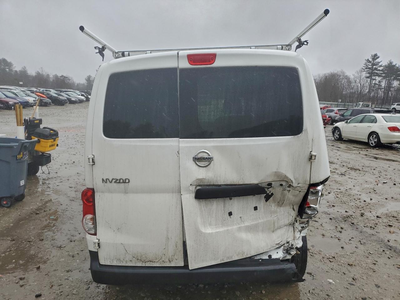 Nissan Nv 2.5s