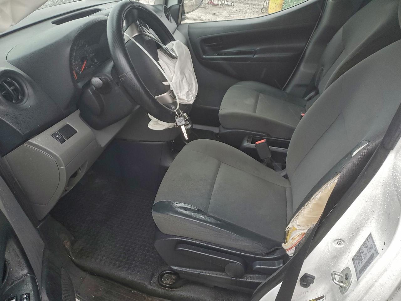 Nissan Nv 2.5s