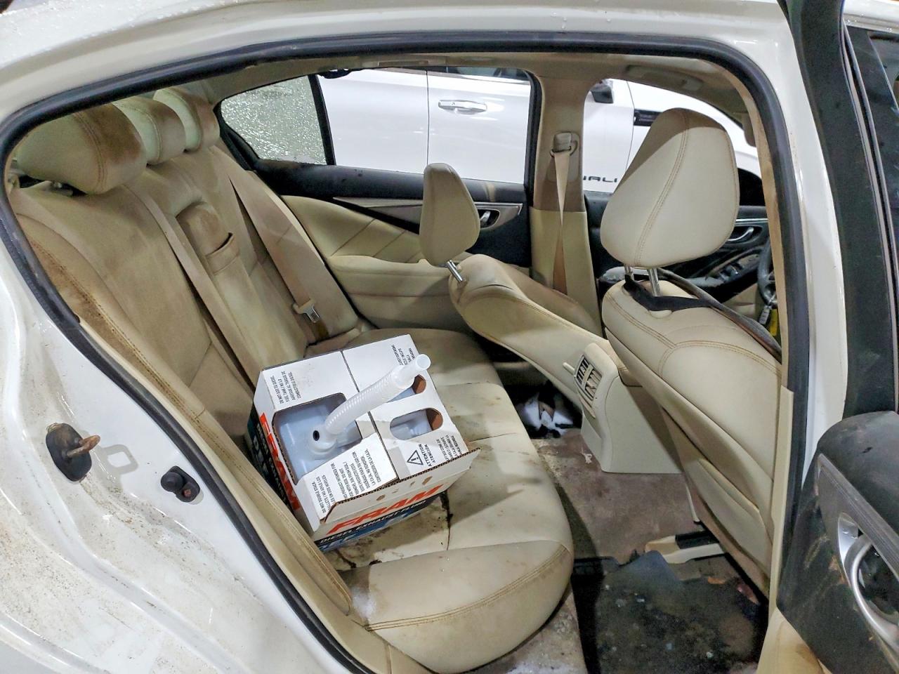 INFINITI Q50 Base