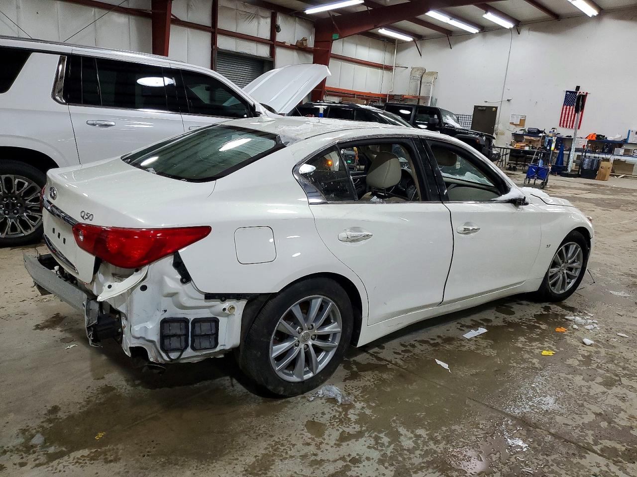 INFINITI Q50 Base