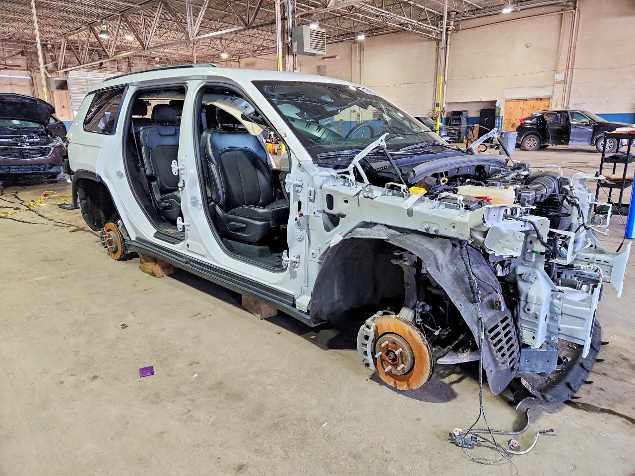 Jeep Grand Cherokee L Laredo