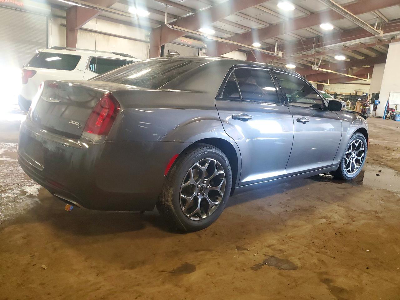 Chrysler 300 S