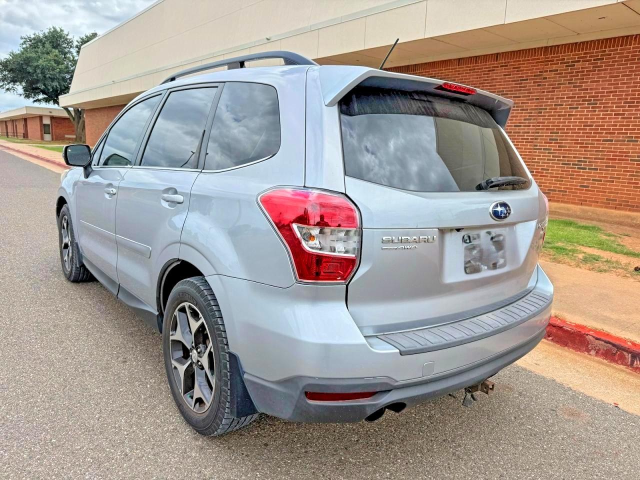 Subaru Forester 2.0xt Touring