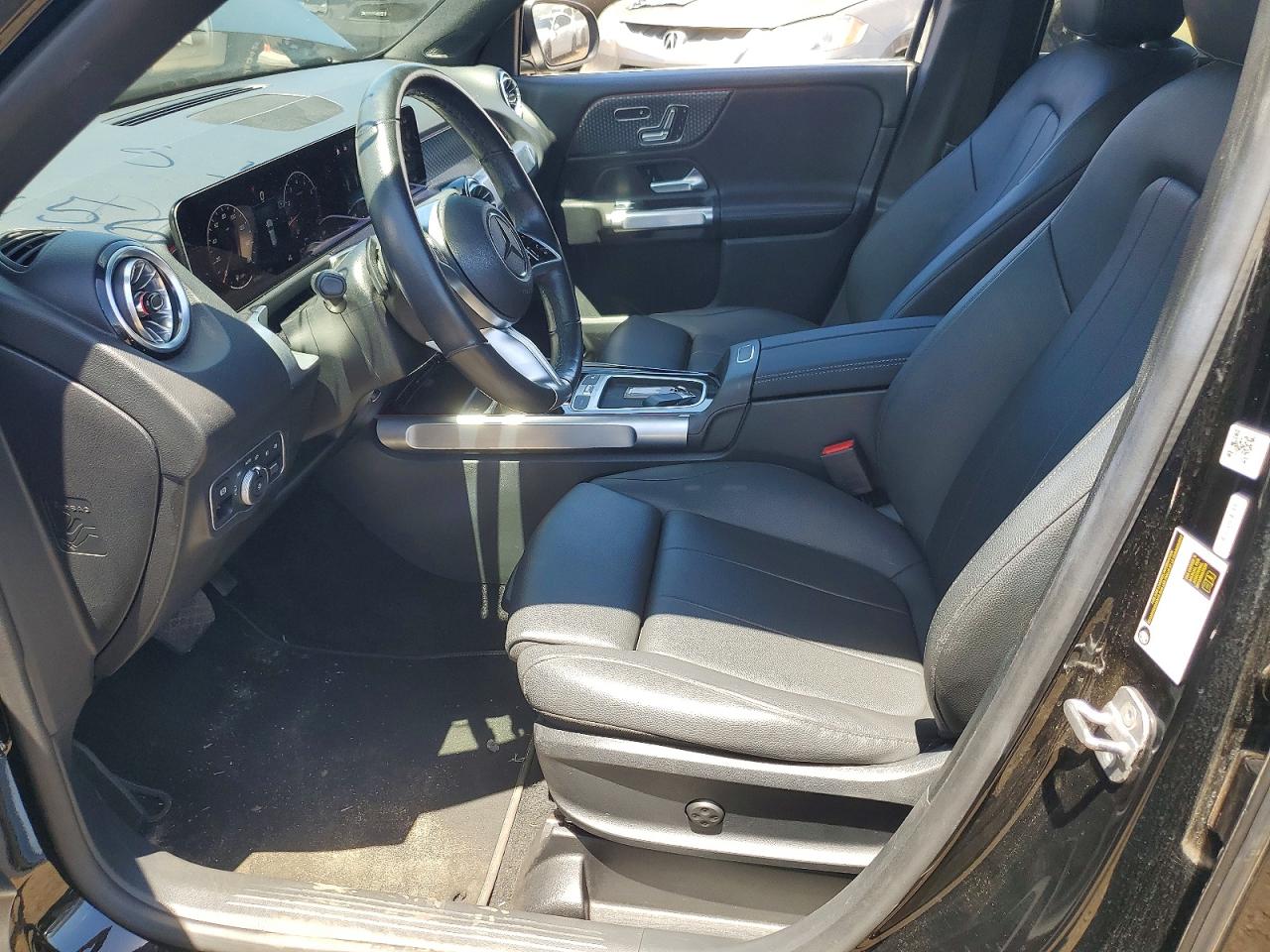 Mercedes-Benz GLB 250