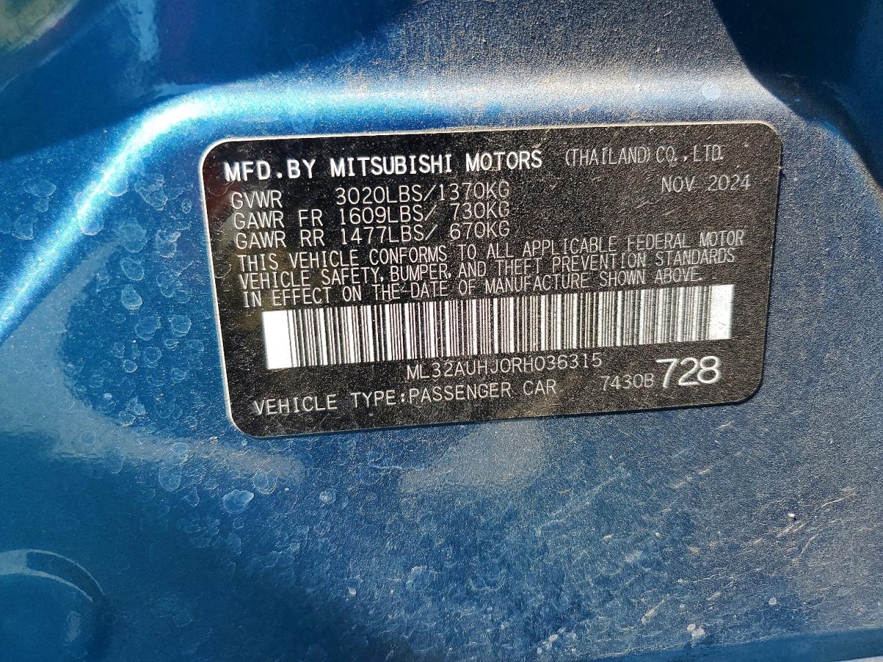 Mitsubishi Mirage Es