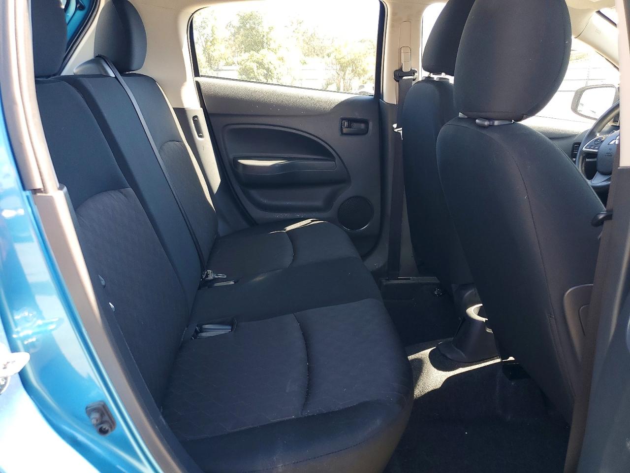 Mitsubishi Mirage Es