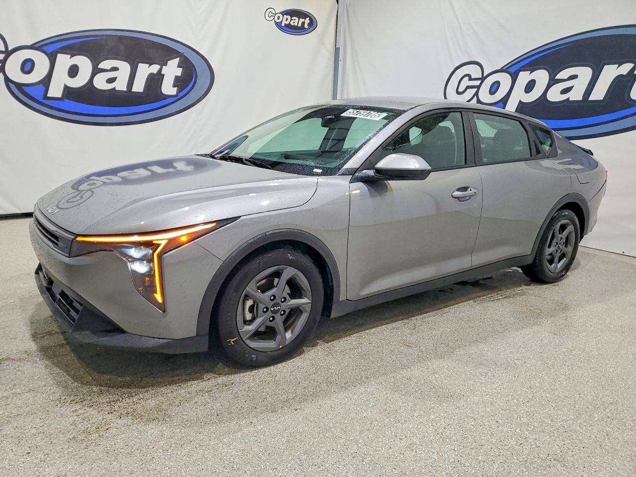 Salvage Kia K4 Lxs Image