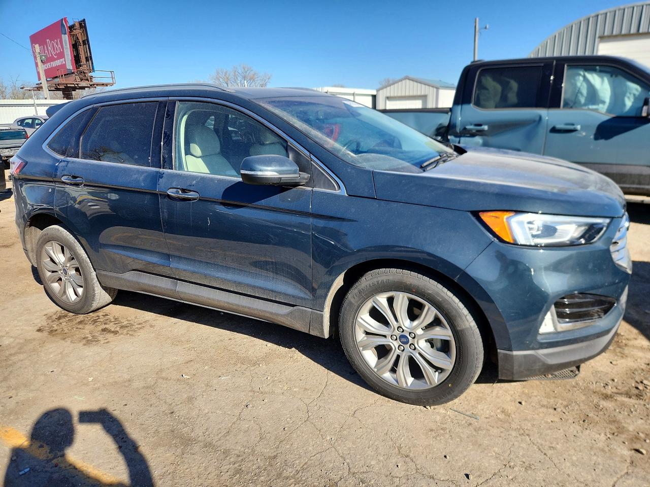 Ford Edge Titanium