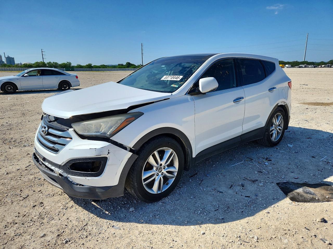 Salvage Hyundai SANTA FE Image