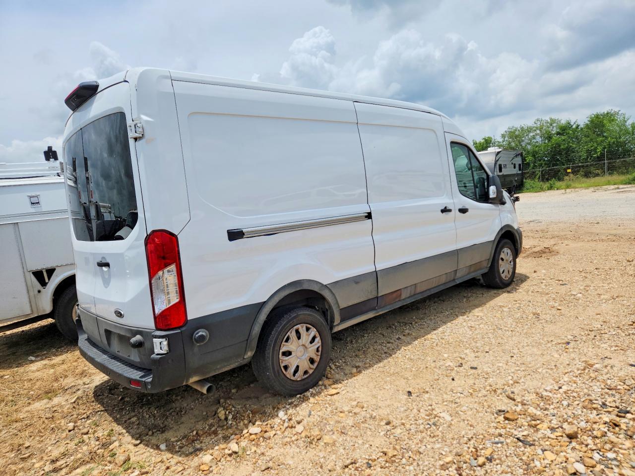 Ford Transit T-150