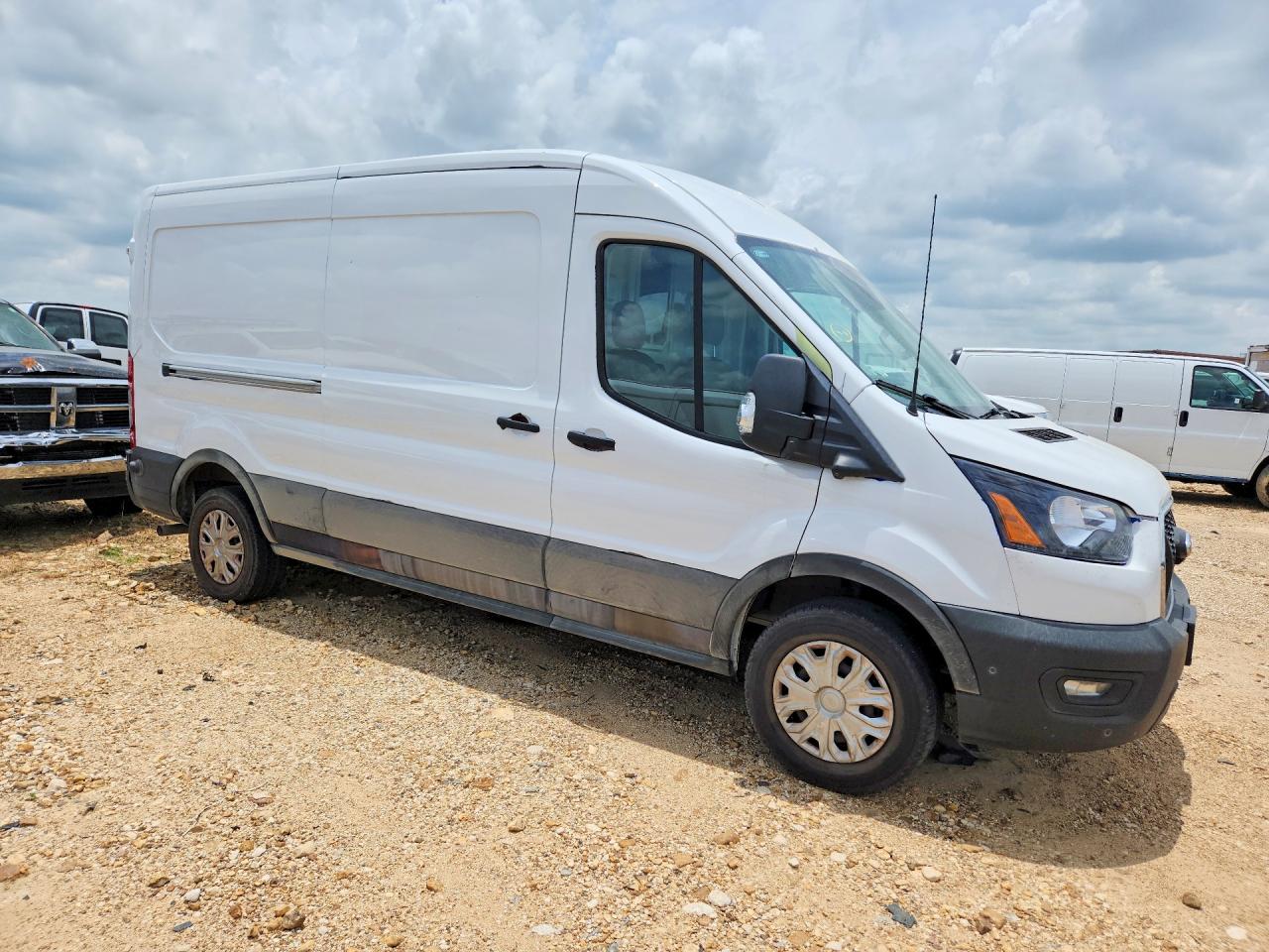 Ford Transit T-150