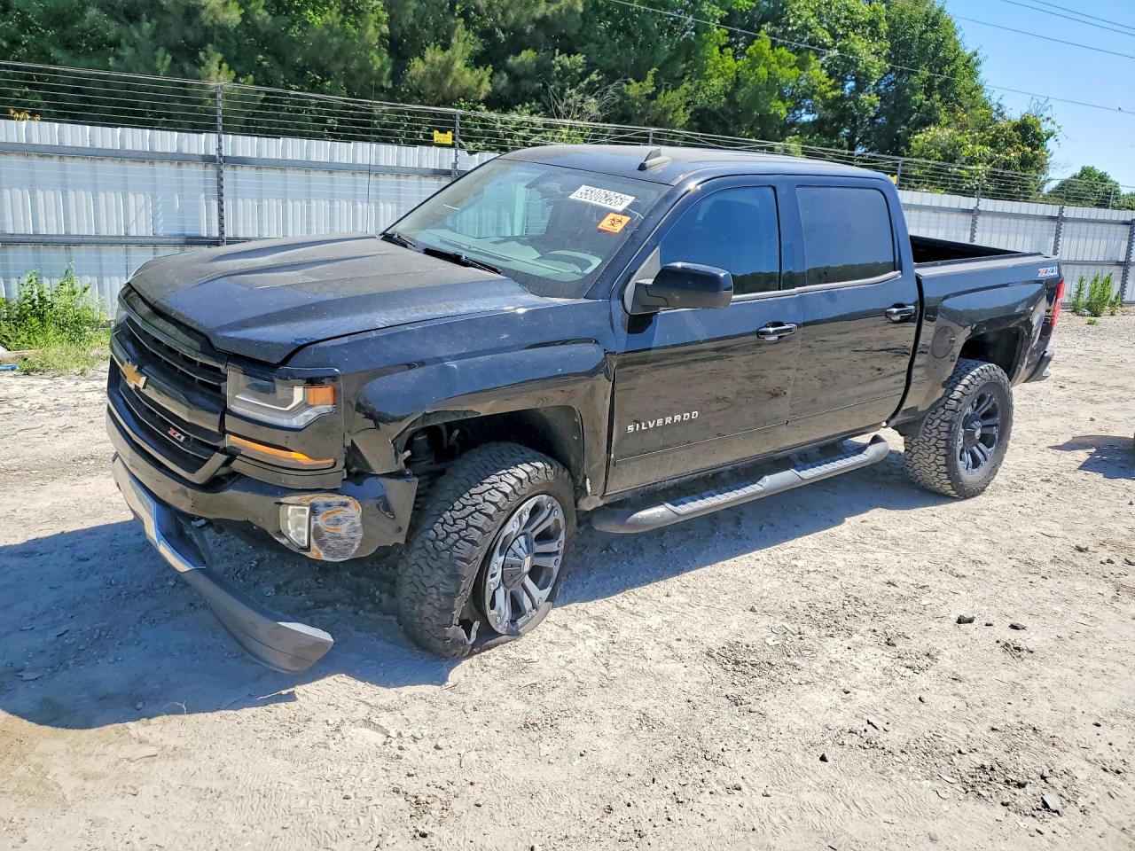 Salvage Chevrolet Silverado Image