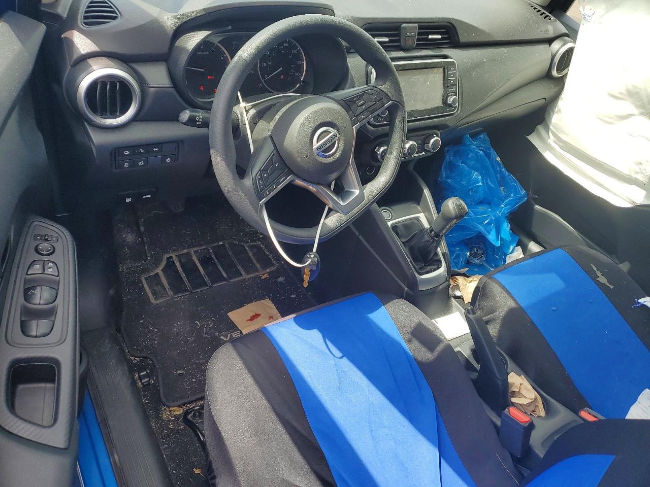 Nissan Versa S