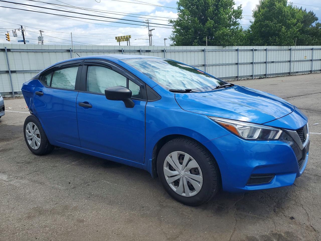 Nissan Versa S