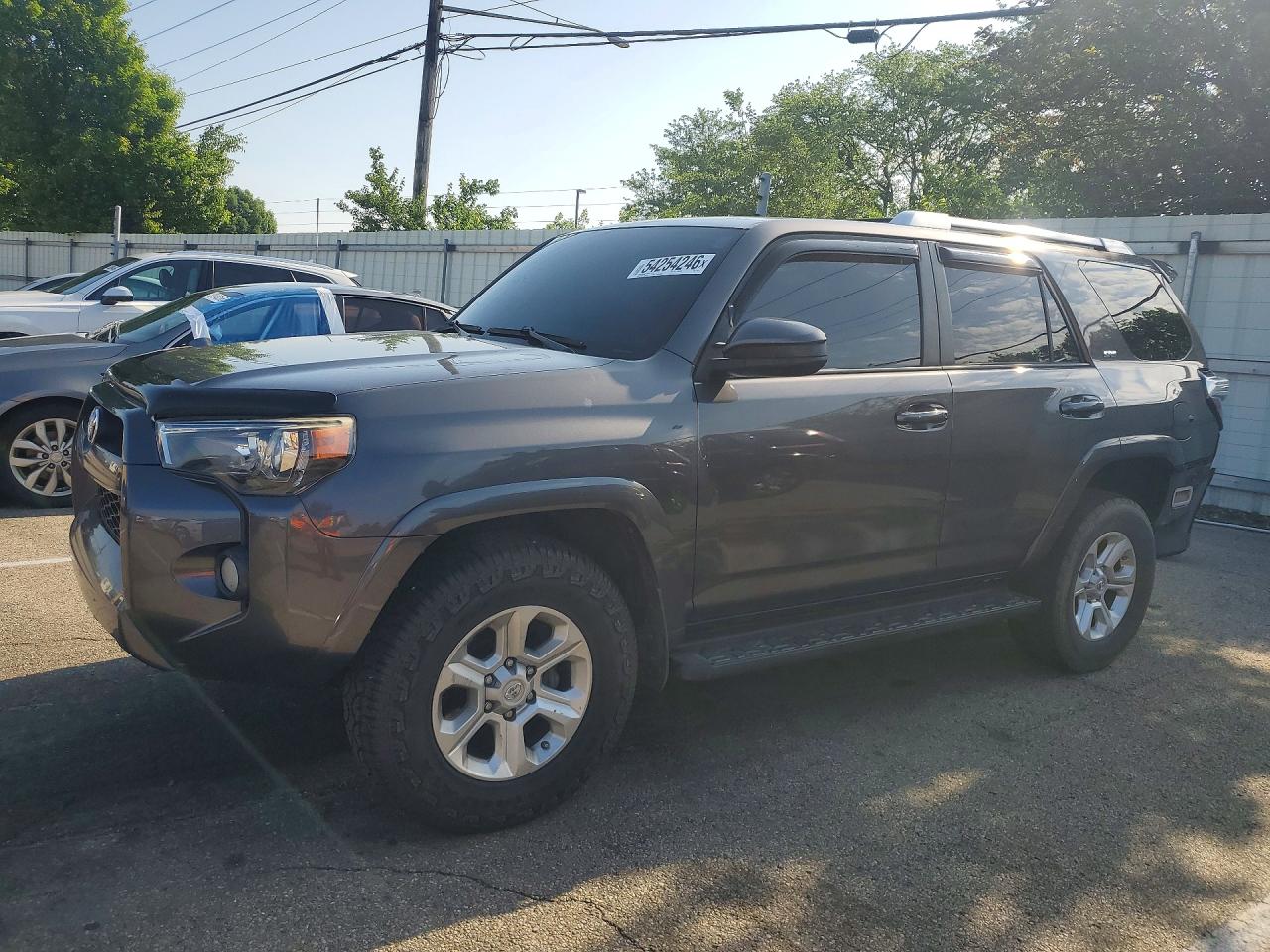 Salvage Toyota 4Runner Image