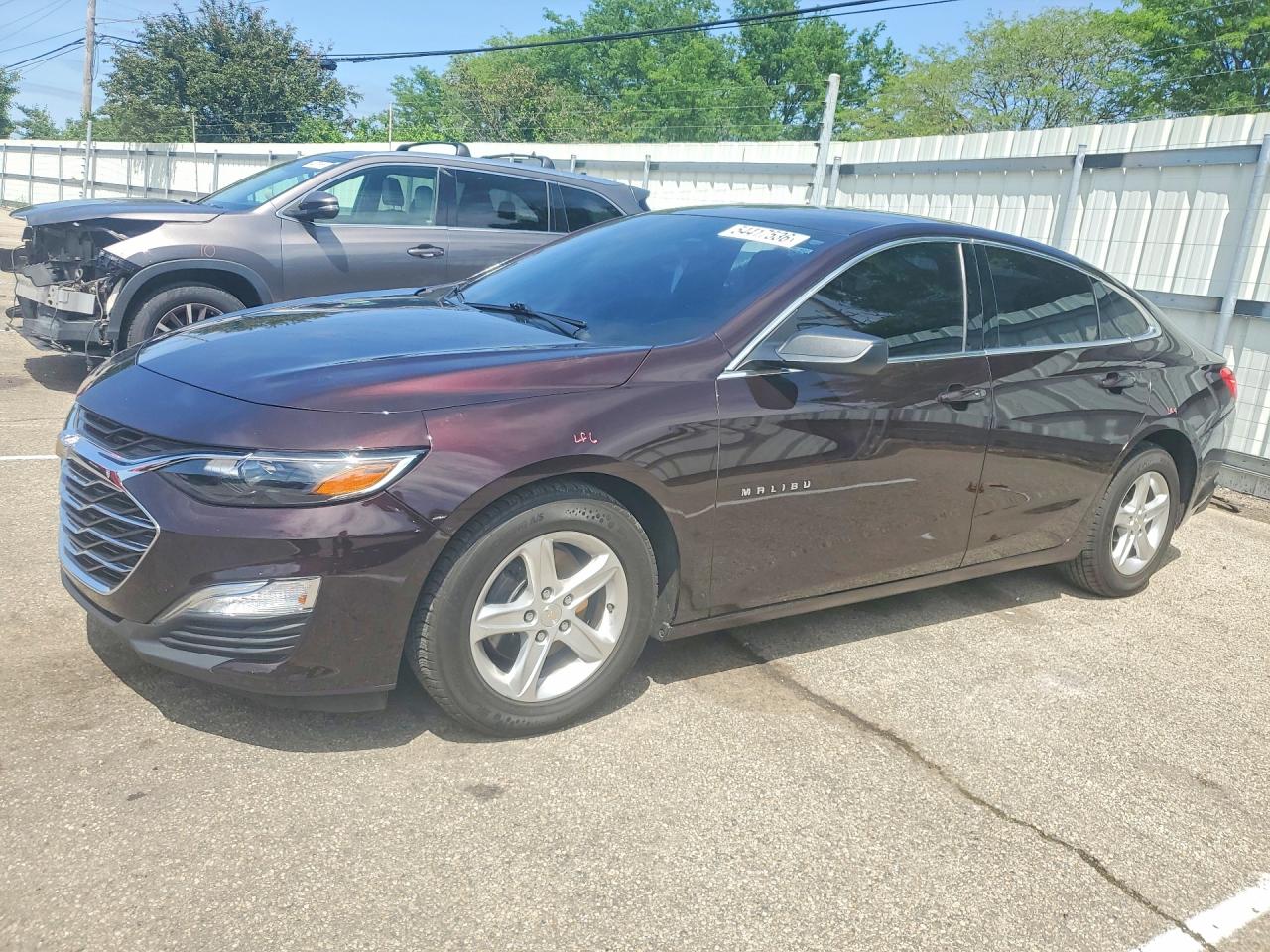 Salvage Chevrolet Malibu Image
