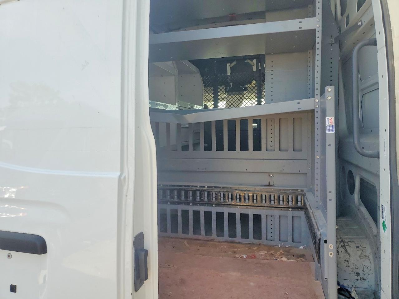 Nissan Nv 2500 Hd S
