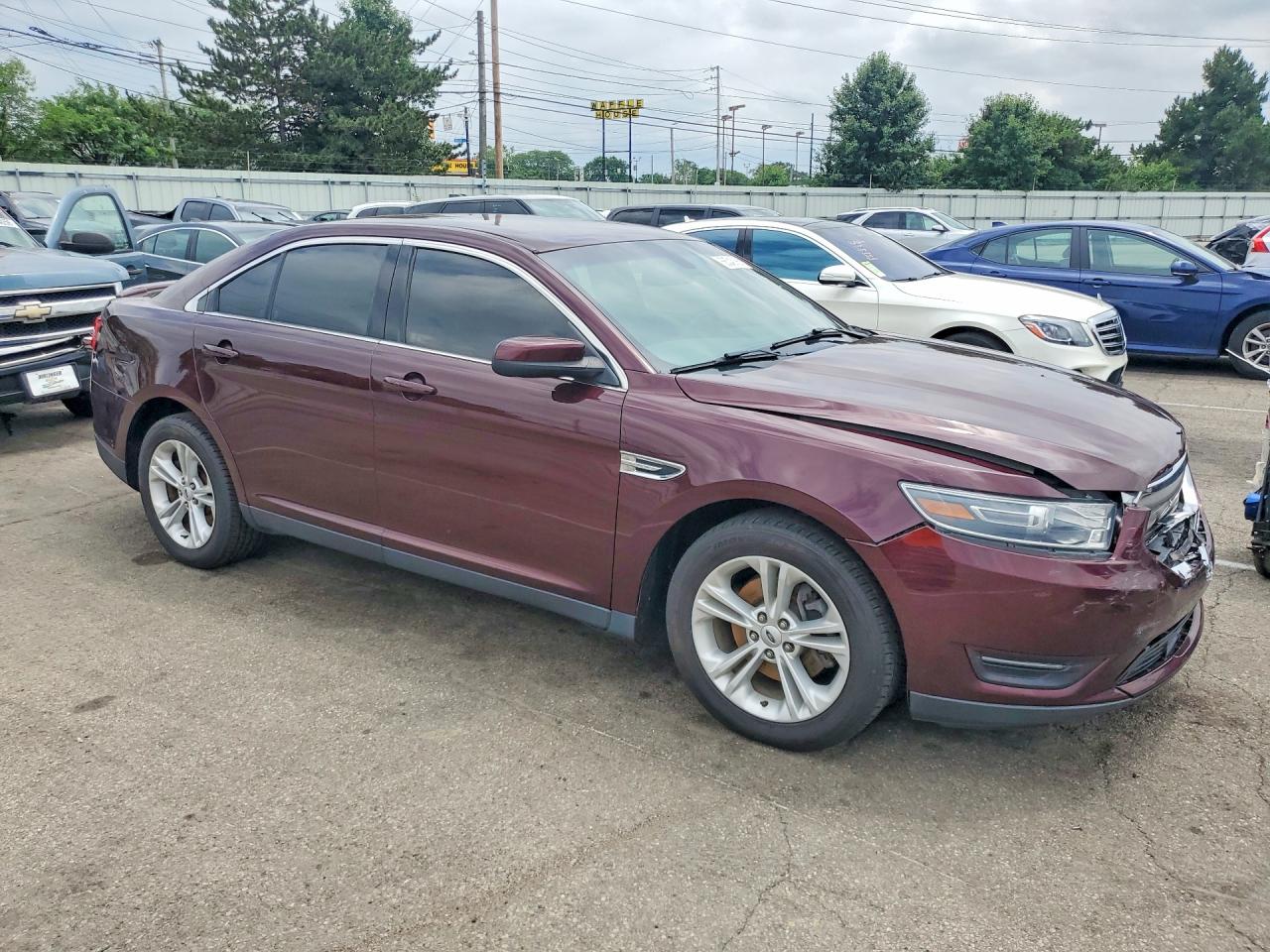 Ford Taurus Sel