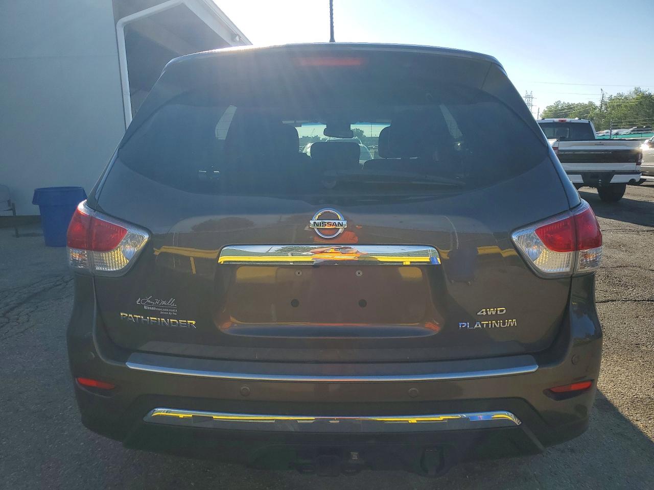 Nissan Pathfinder Platinum