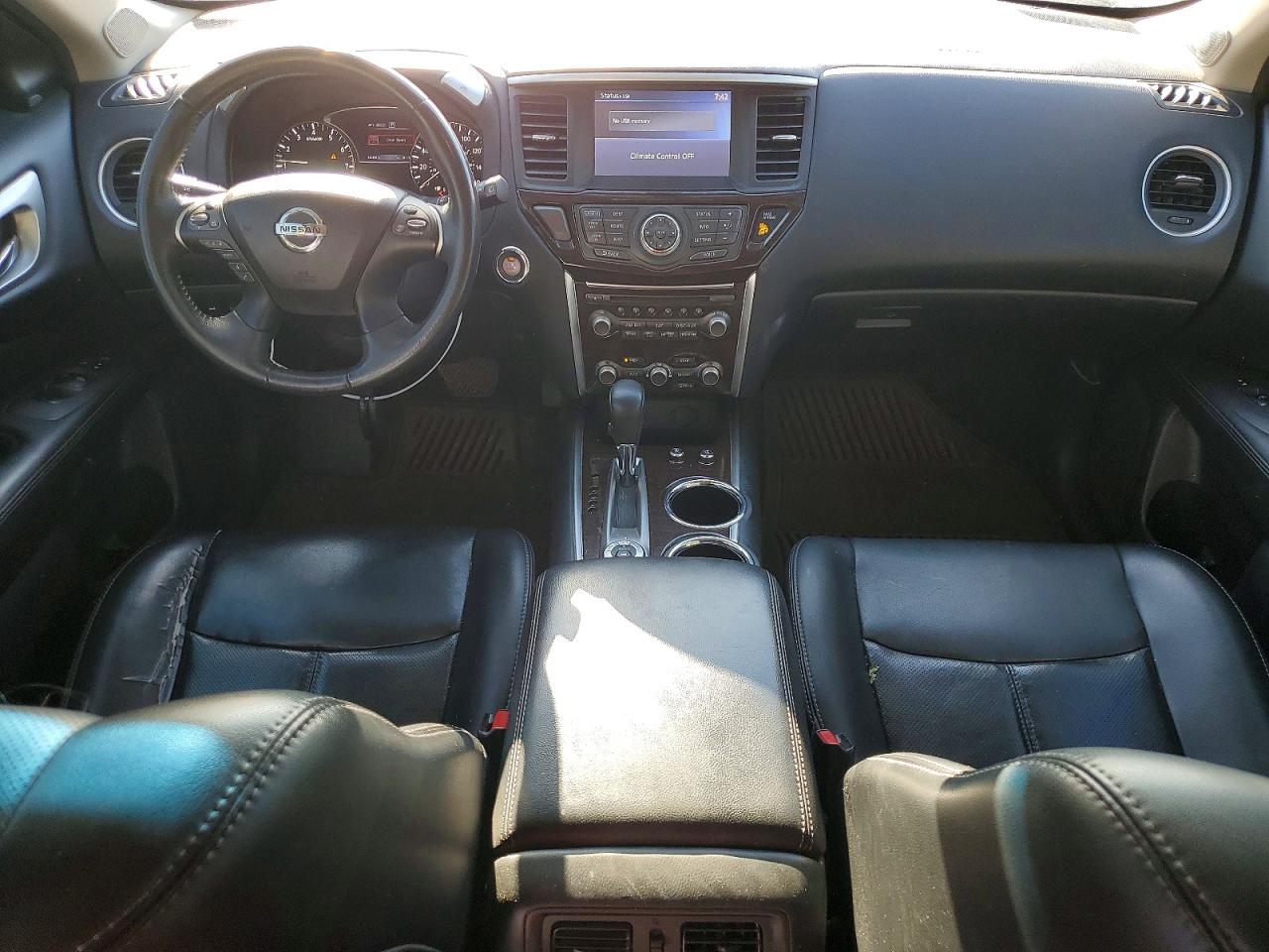 Nissan Pathfinder Platinum