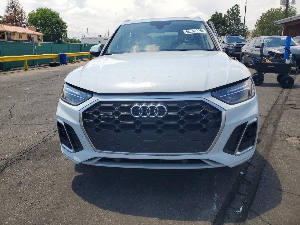 Audi Q5 Premium Plus 45