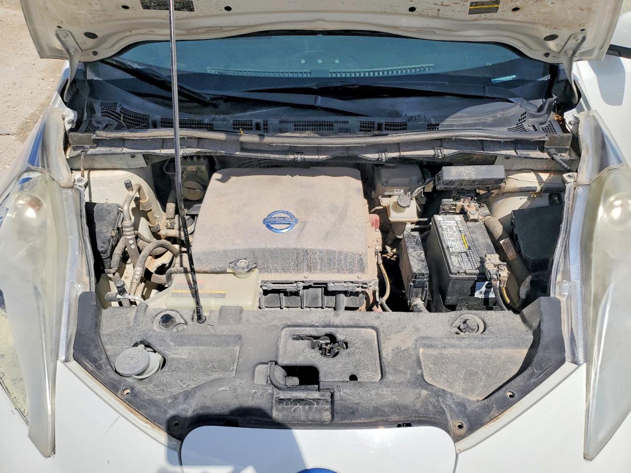 Nissan LEAF S
