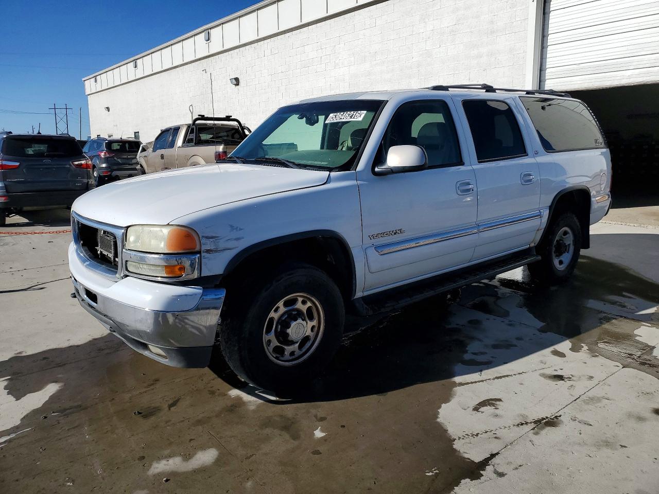 Salvage GMC Yukon Image