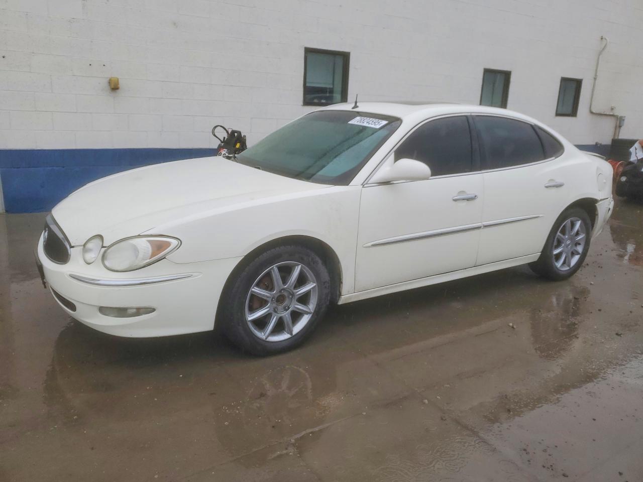 Salvage Buick LaCrosse Image