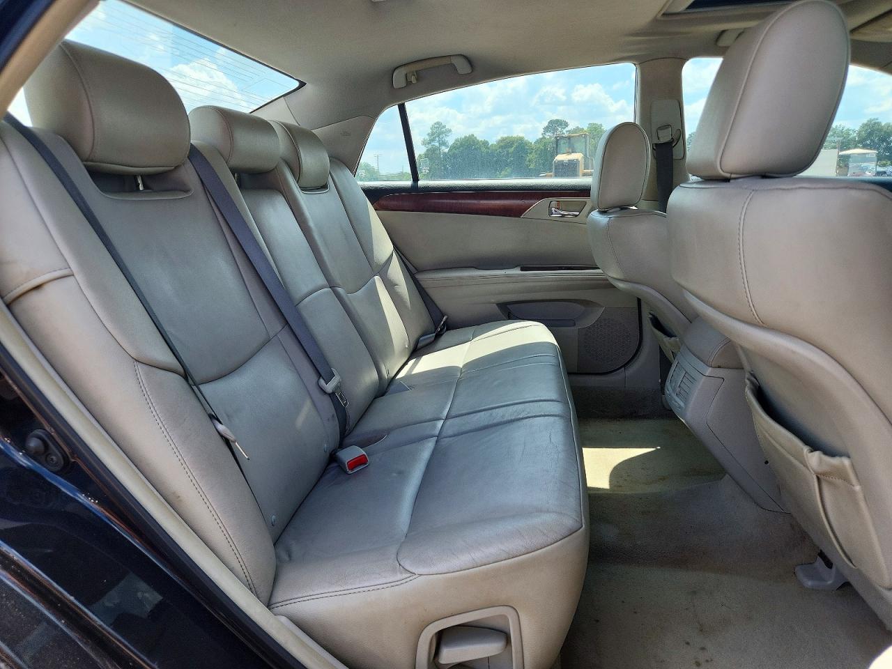 Toyota Avalon Base