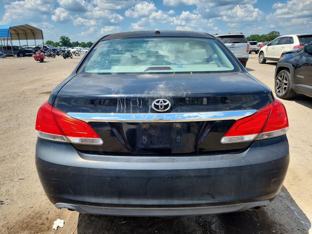 Toyota Avalon Base