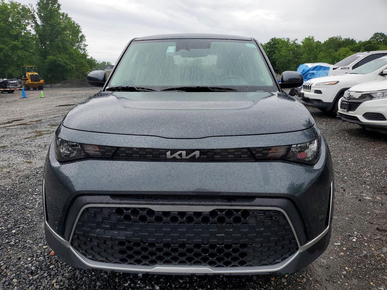 Kia Soul Lx
