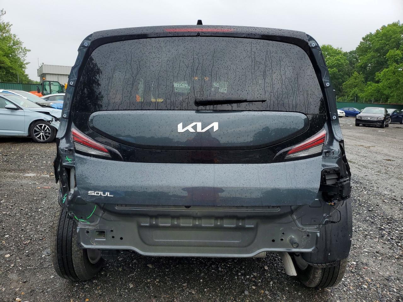 Kia Soul Lx