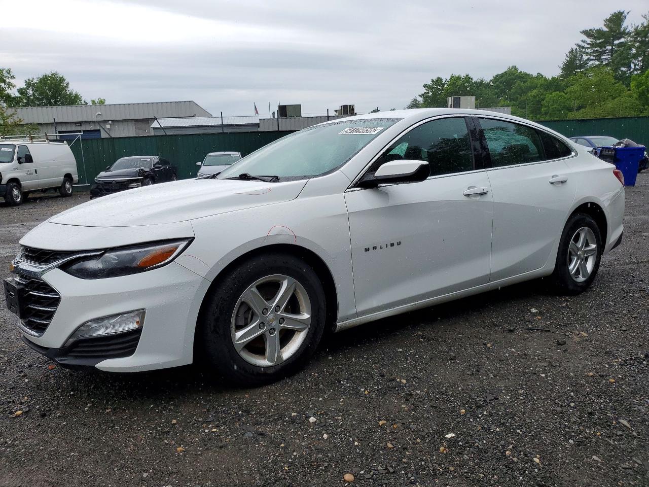 Salvage Chevrolet Malibu Image