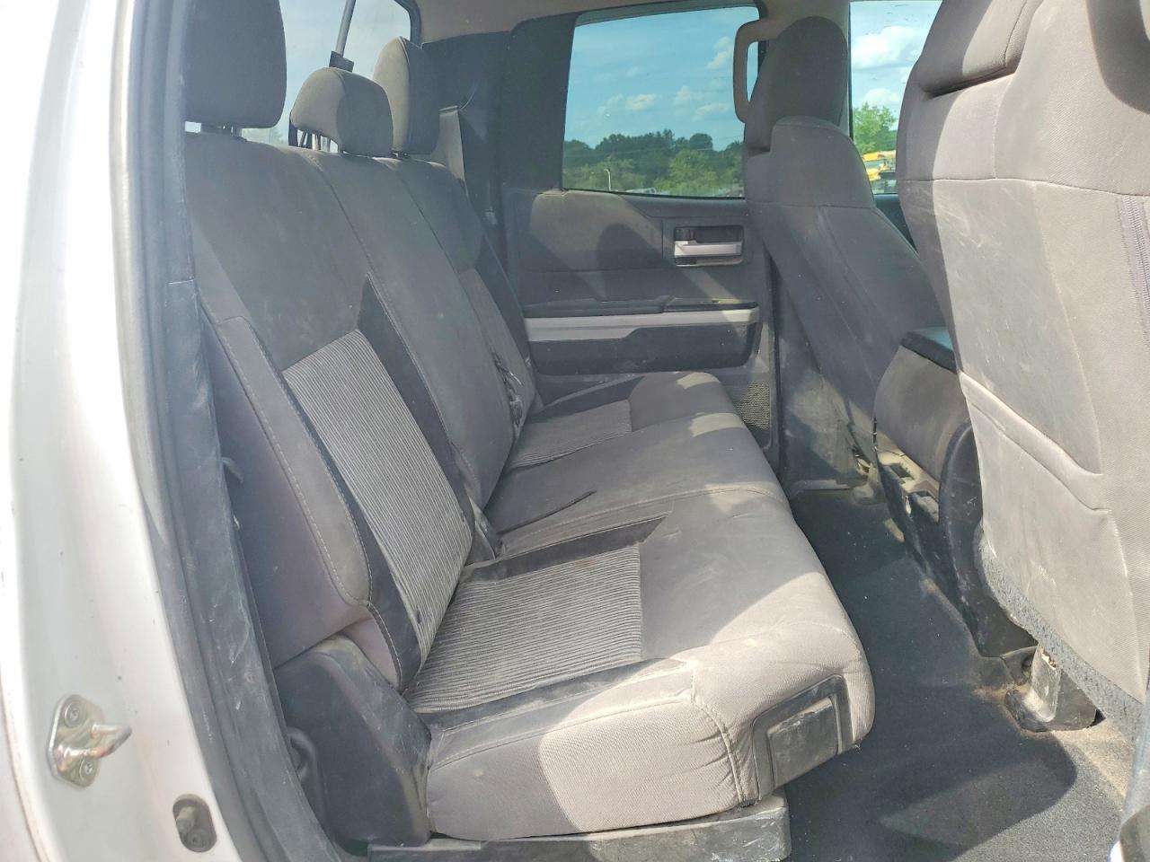 Toyota Tundra Sr5