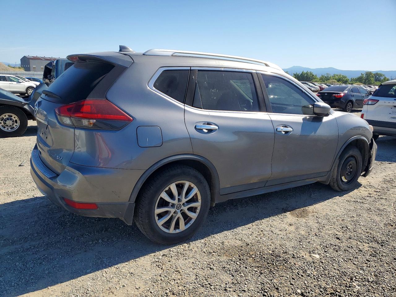 Nissan Rogue Sv
