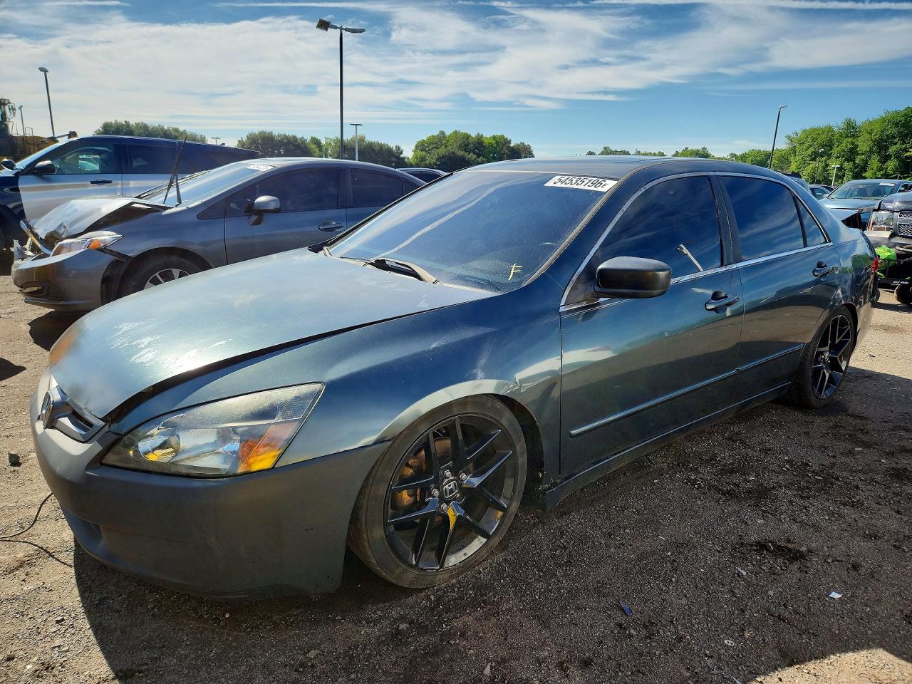 Salvage Honda Accord Image