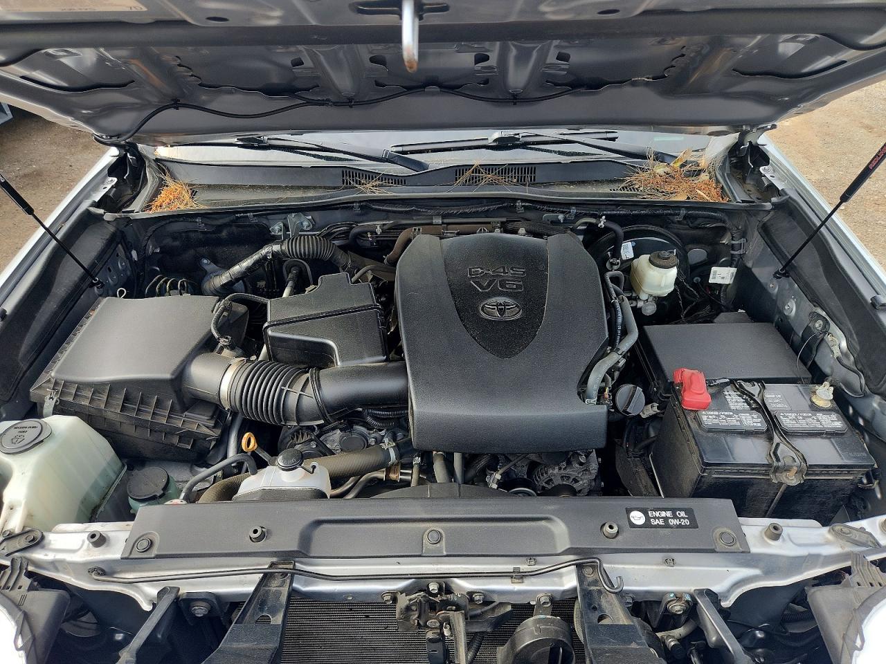 Toyota Tacoma Sr5 V6