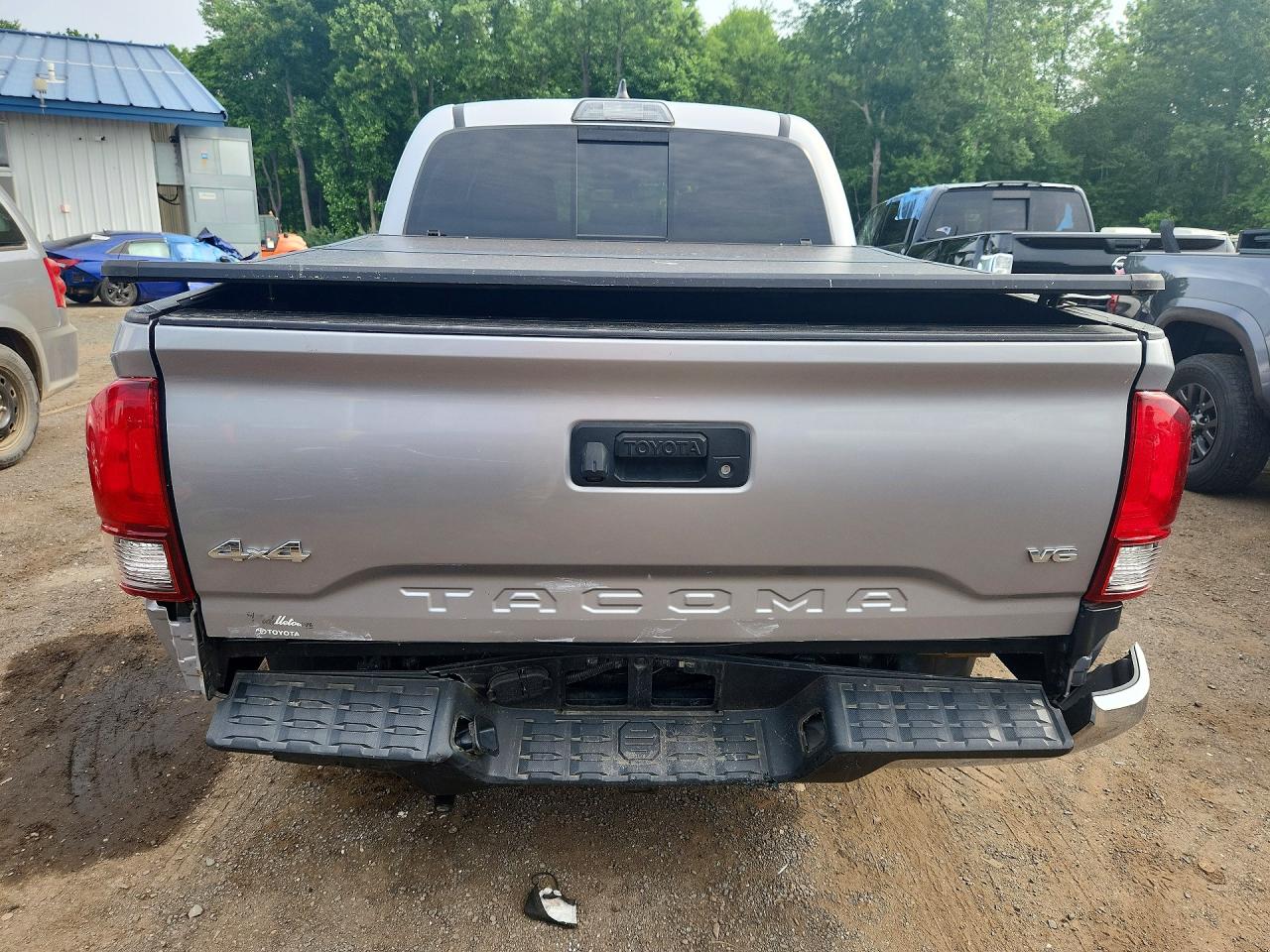 Toyota Tacoma Sr5 V6