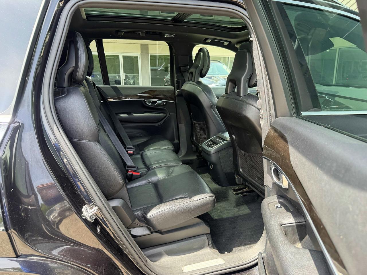 Volvo XC90 T6