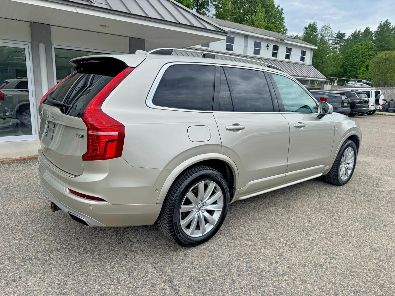Volvo XC90 T6
