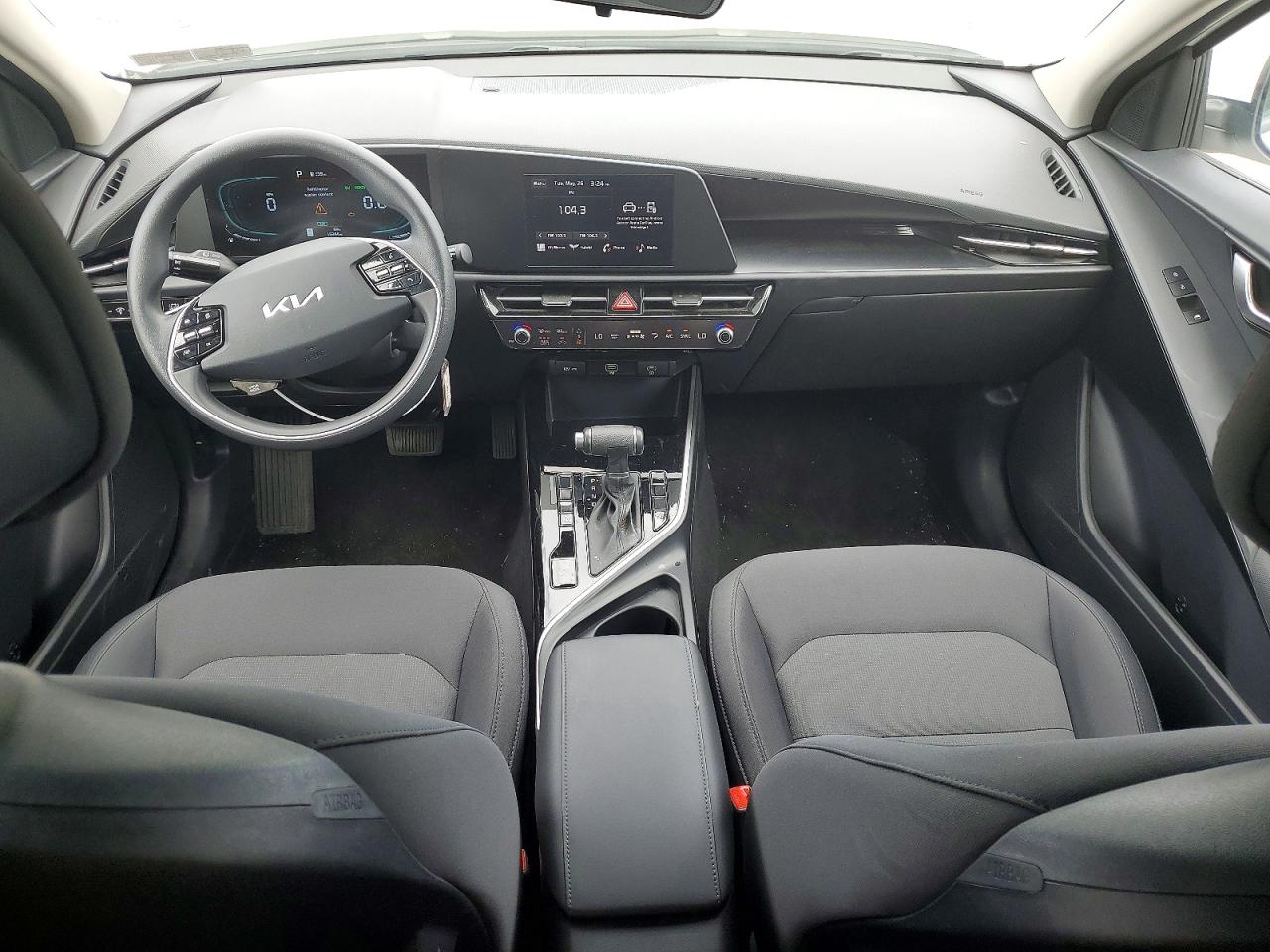 Kia Niro Lx