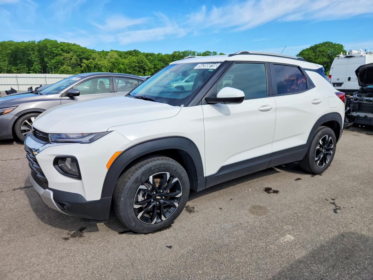 Salvage Chevrolet Trailblazer Image