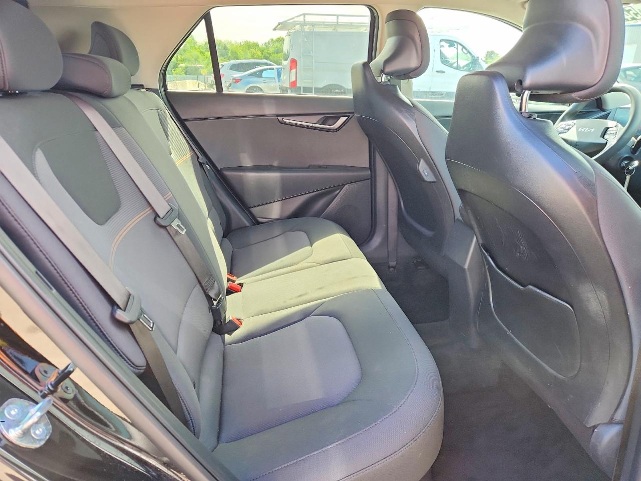 Kia Niro Lx