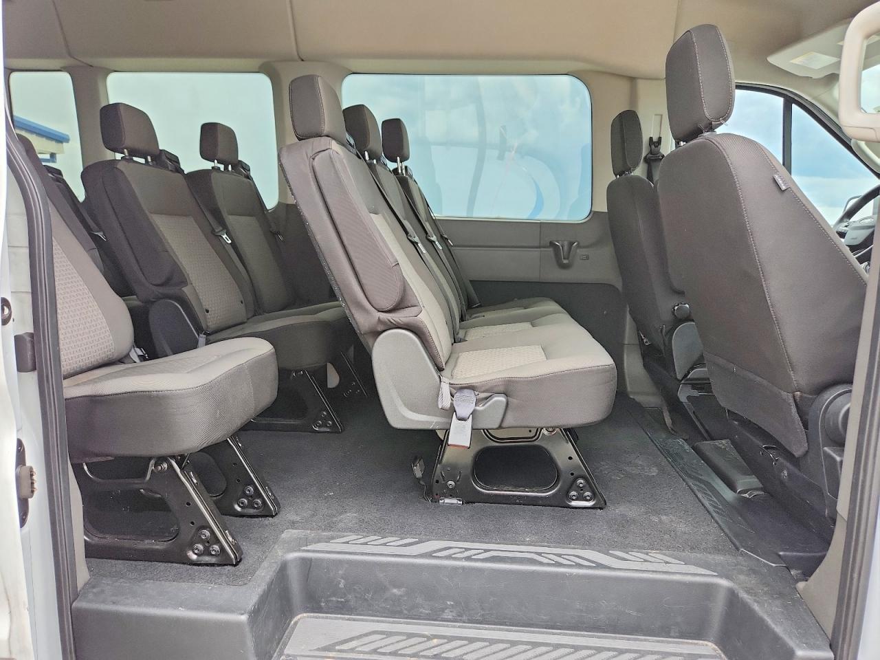 Ford Transit T-350