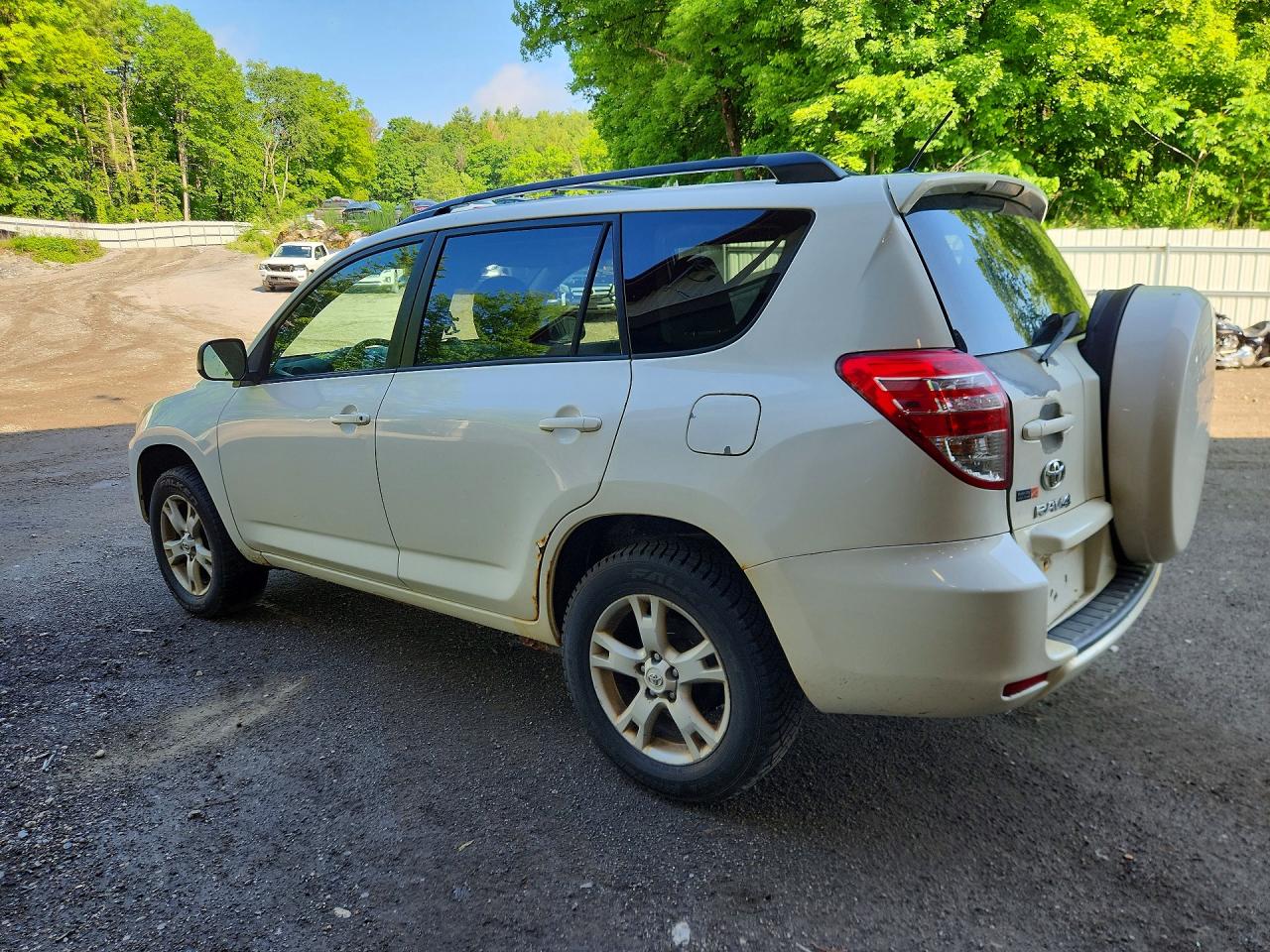 Toyota RAV4 Base