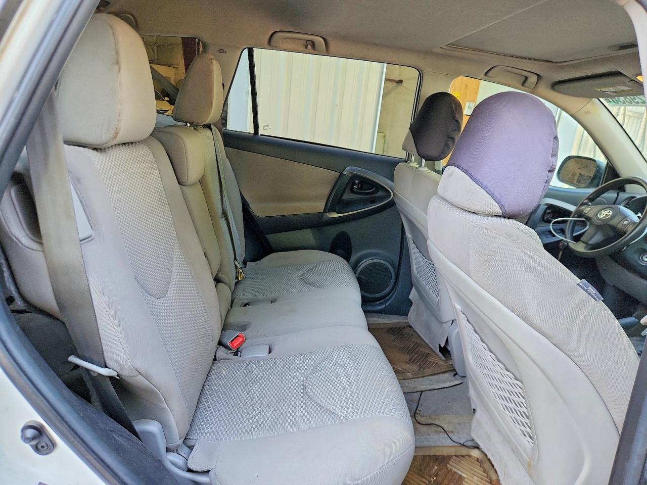 Toyota RAV4 Base