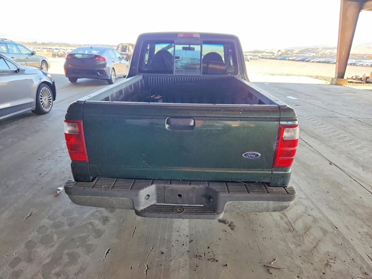 Ford Ranger Super Cab