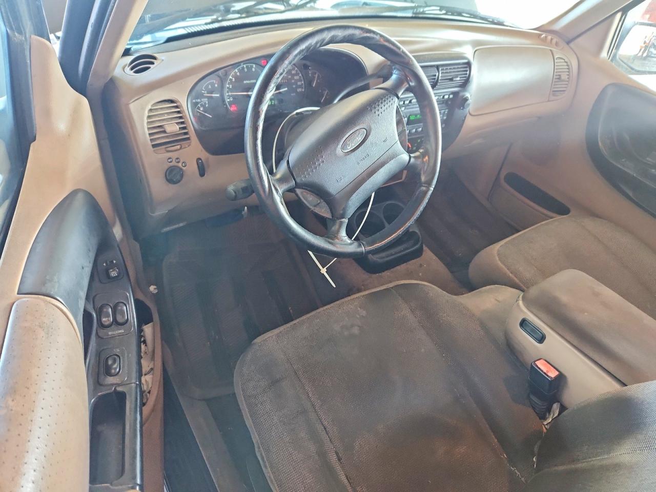Ford Ranger Super Cab